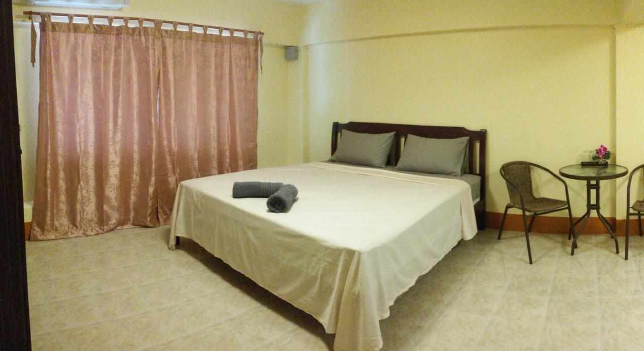 Relax Inn Бан-Пе Экстерьер фото